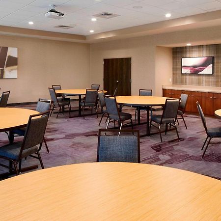 Отель Courtyard By Marriott Houston Intercontinental Airport Экстерьер фото