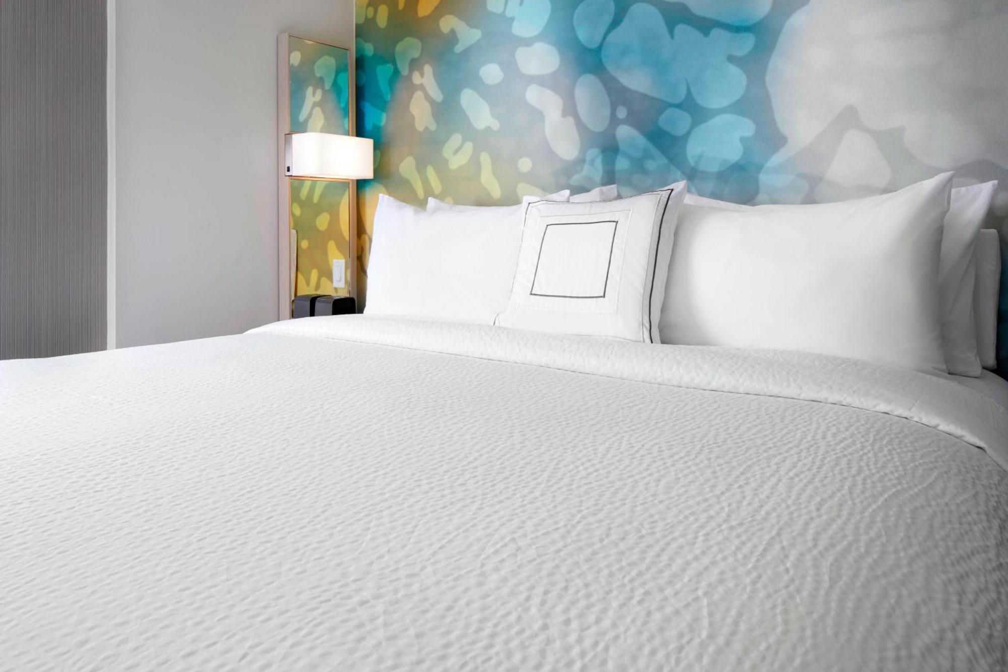 Отель Courtyard By Marriott Houston Intercontinental Airport Экстерьер фото