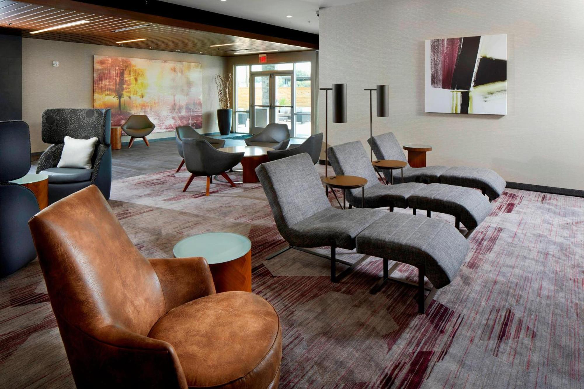 Отель Courtyard By Marriott Houston Intercontinental Airport Экстерьер фото